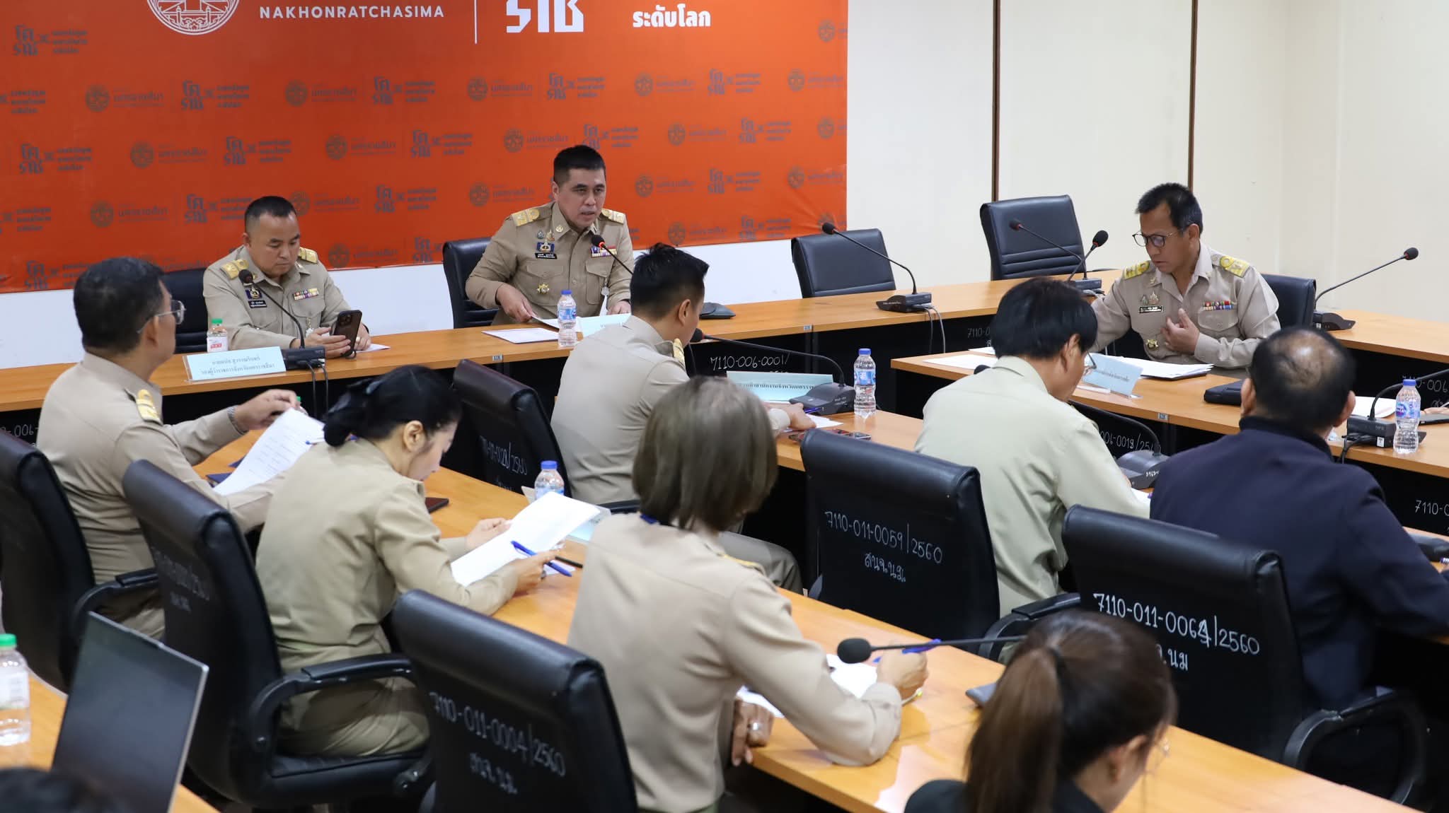 ผู้ว่าโคราช เรียกประชุมหน่วยงานเศรษฐกิจวางแผนรับมือผลกระทบสถานการณ์ฉุกเฉินตะวันออกกลาง