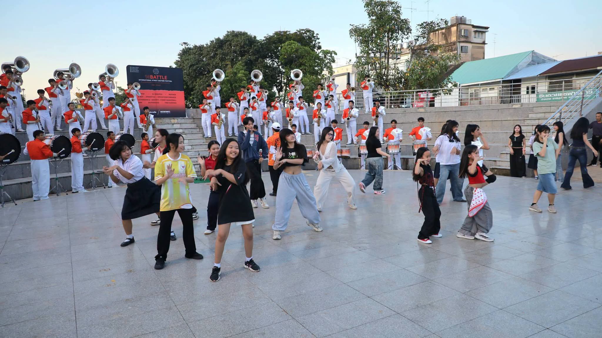 นับถอยหลัง K-Battle 2026! โคราช รวมพล Flash Mob Cover Dance ประสานพลังวงโยฯ-รถเครื่องเสียง เฉลิมฉลอง 17 ปี K-BATTLE